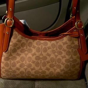 NWTS COACH Lori Shoulder Bag In Signature Canvas